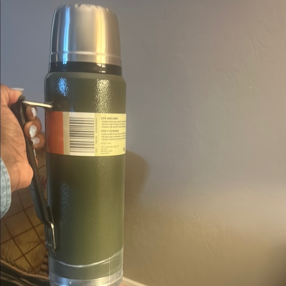 📣BOGO free any closet item equal/less value Military Thermos Steel 40 oz - Picture 4 of 5